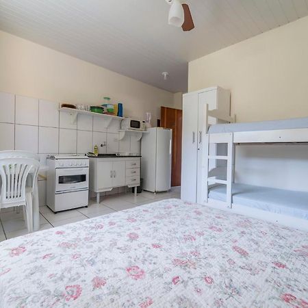Residencial Mariscalia 2/4 Apartment บอมบินญัส ภายนอก รูปภาพ